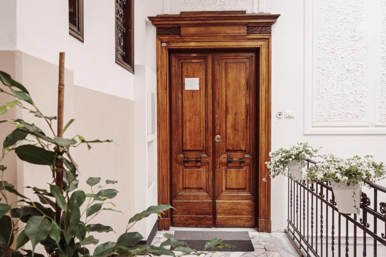 Art View Luxury Apartment Bari Exterior photo